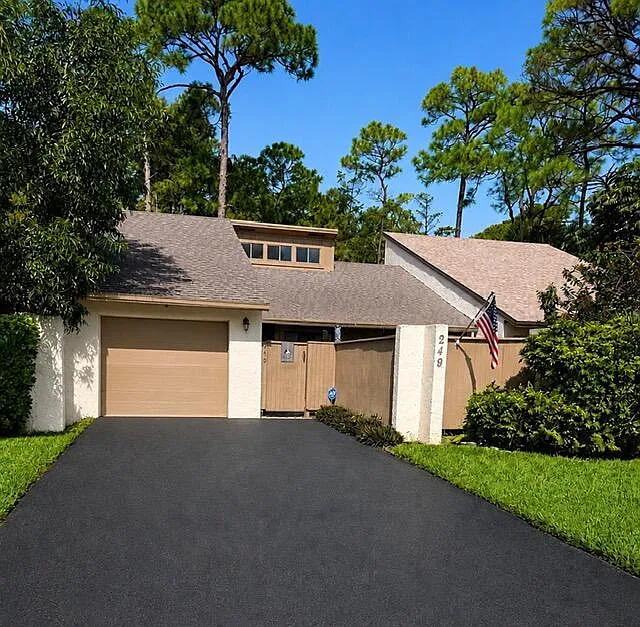 249 Pleasant Wood Dr