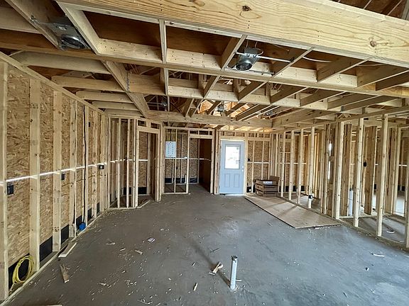 3rd image of 3053 Ariel Dr