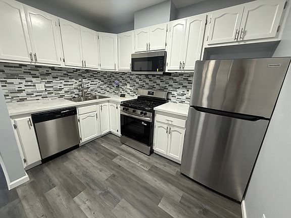 4th image of 1032 S Normandie Ave APT 101