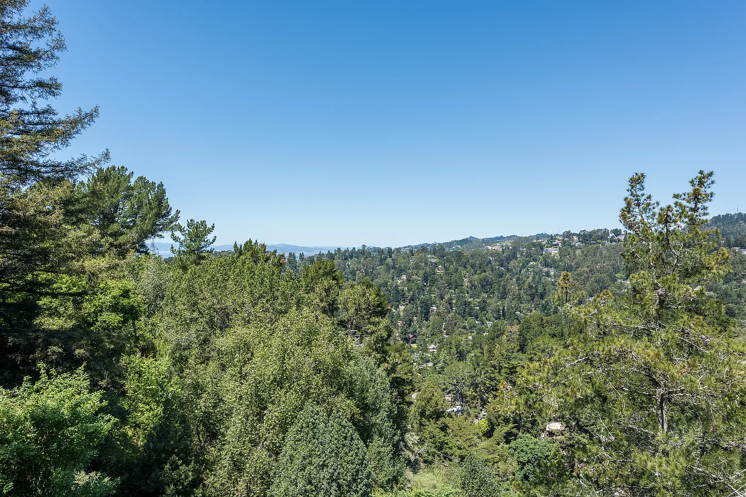 8953 Skyline Blvd photo 1