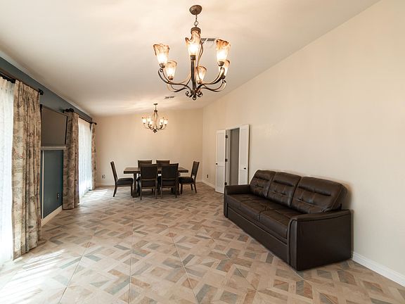 5th image of 6404 W Larkspur Dr