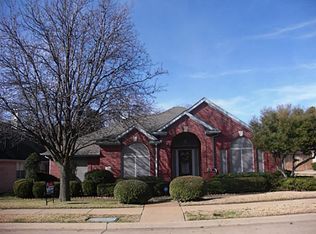 3105 Lakeway Dr, Rowlett, TX 75088