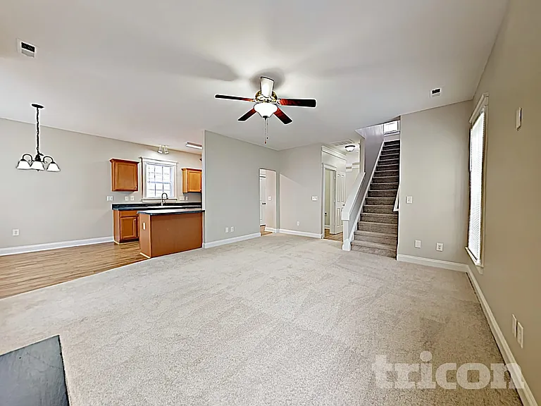 6723 Dunton St — Photo 3
