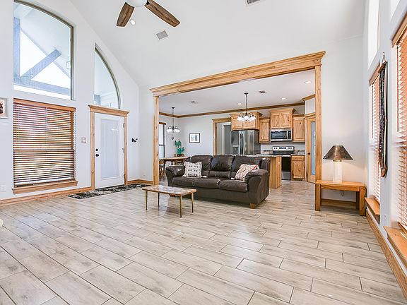 4th image of 9098 Chital Ct