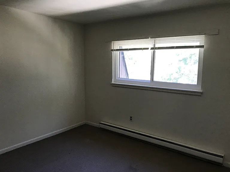156 W Cedar St #29 — Photo 4