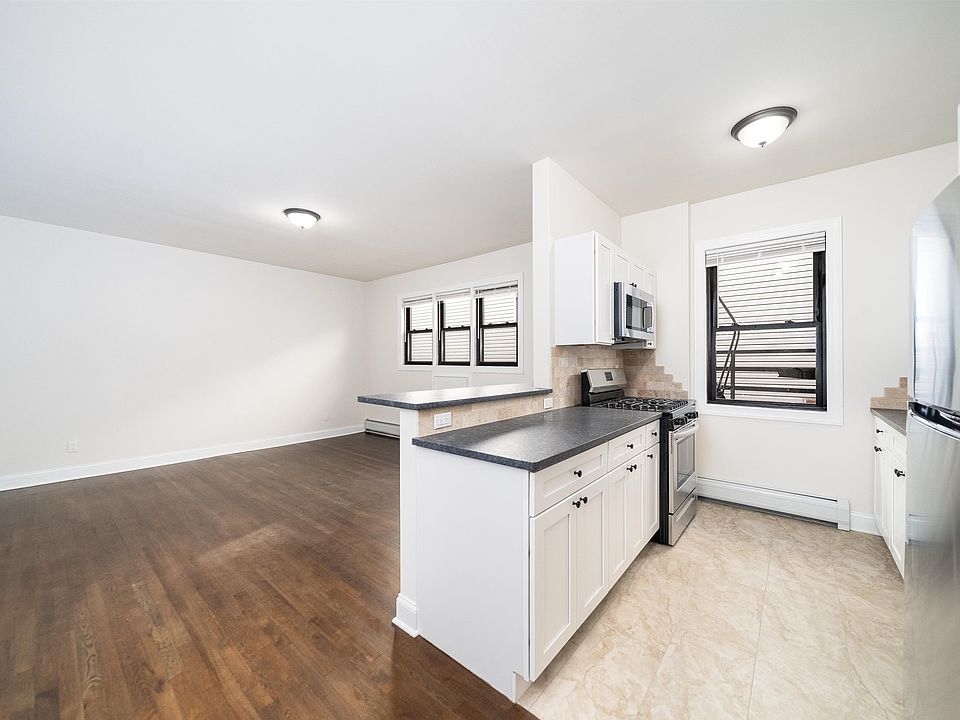 1st image of 119 Terrace Ave APT 2