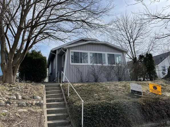 1844 Monroe Ave NW, Grand Rapids, MI 49505