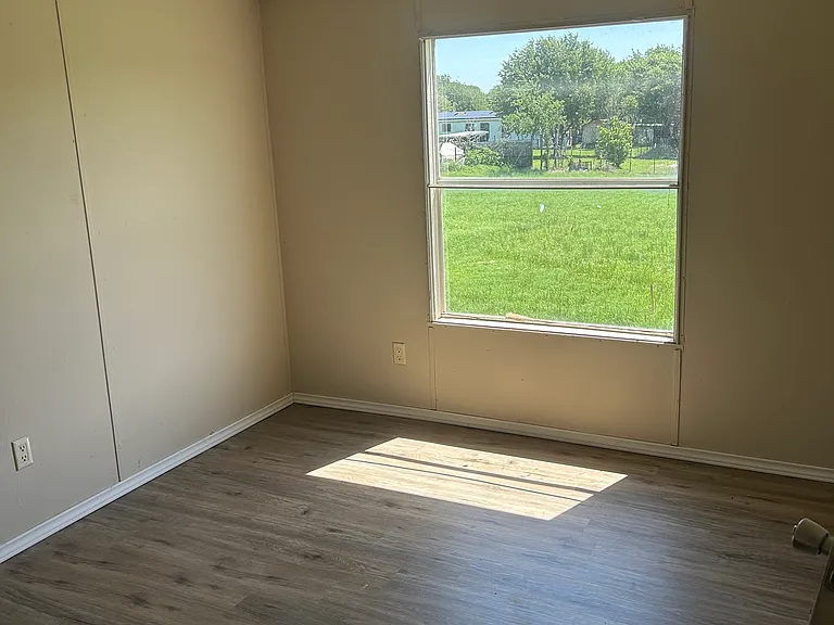 239 Cedar Dr — Photo 11