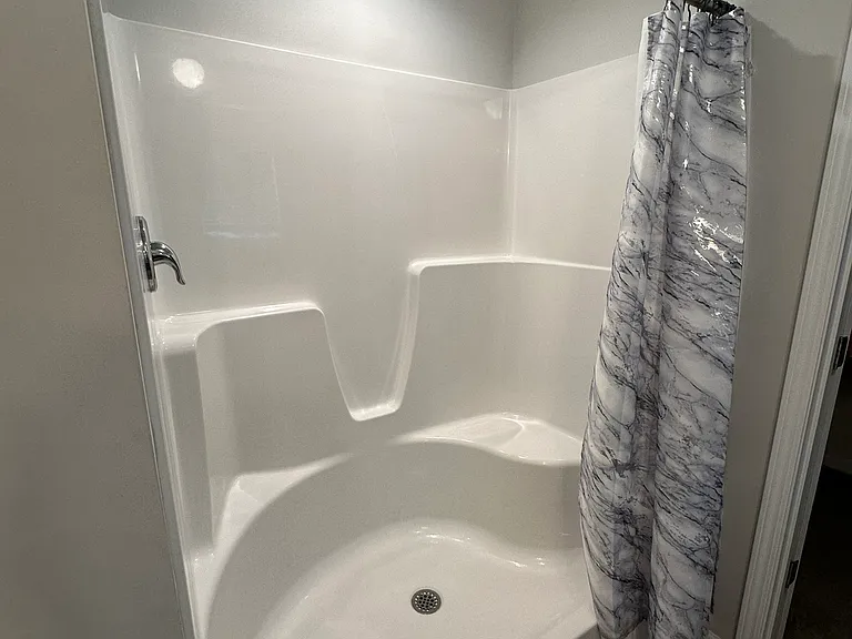 1709 Redbout Ct — Photo 15