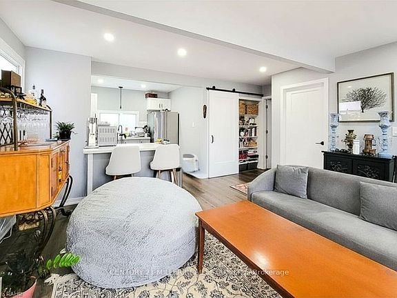 3rd image of 67 E 13th St