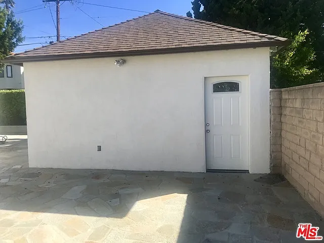 1930 S Bentley Ave — Photo 10