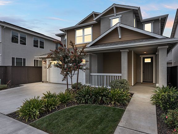 4th image of 2848 Day Dream Ave