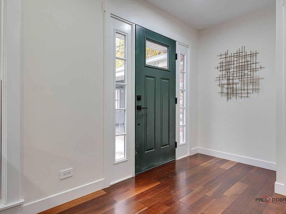 2nd image of 6S207 Country Dr
