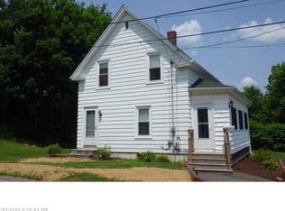 6 Schoolhouse Ln, Hampden, ME 04444