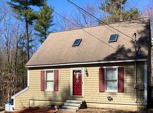 151 Little Mill Rd, Sandown, NH 03873