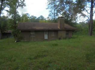 1013 Fm 692, Burkeville, TX 75932