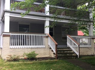 2077 Lark St, Lakewood, OH 44107