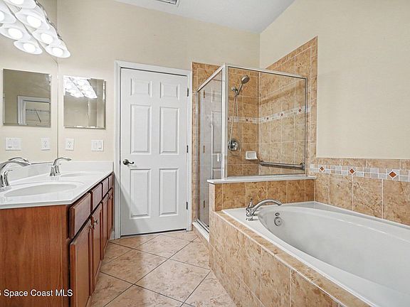 5th image of 163 Murano Dr