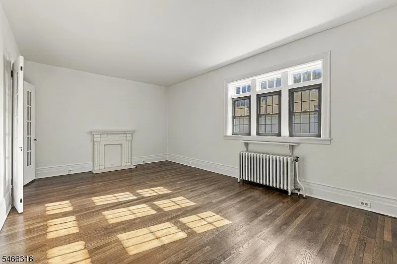 2 bed, 1.0 bath, 900 sqft, $2,950 — Photo 4