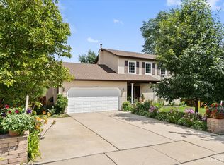 1945 Darling St, Wheaton, IL 60187