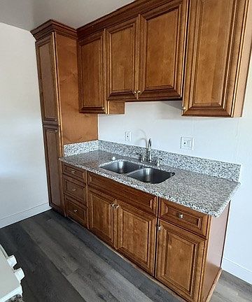 5th image of 7181 21st St