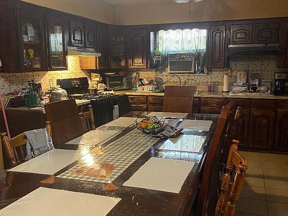 4th image of 1118 Nancy Dr