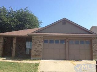 501 Valley Spring Dr, Arlington, TX 76018