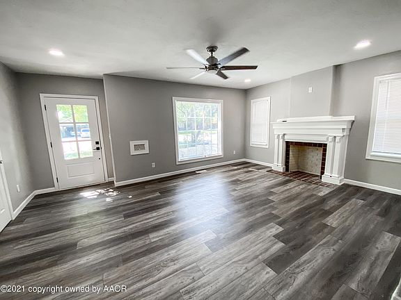 3rd image of 1033 Bowie St