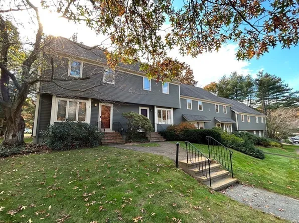 3 Deer Path APT 2, Maynard, MA 01754