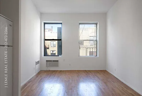 Rented by J. Lemle Real Estate | media 25