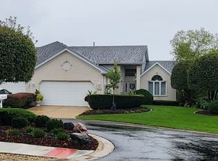 9714 Hummingbird Hill Dr, Orland Park, IL 60467