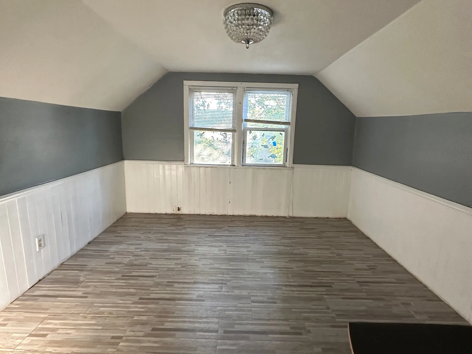3 bed, 1.0 bath, 720 sqft, $1,300 — Photo 4