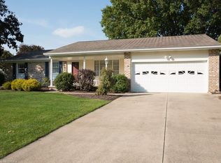3101 Driftwood Rd, Barberton, OH 44203