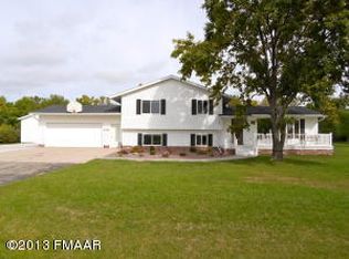4564 Adams Dr N, Reiles Acres, ND 58102