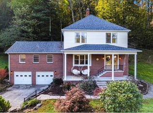 1116 E Grafton Rd, Fairmont, WV 26554