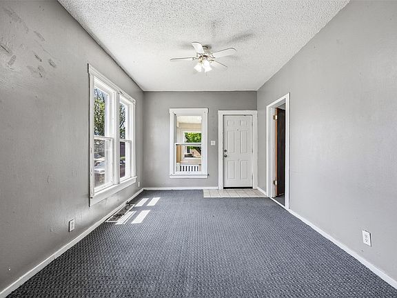 5th image of 1019 10th St SW