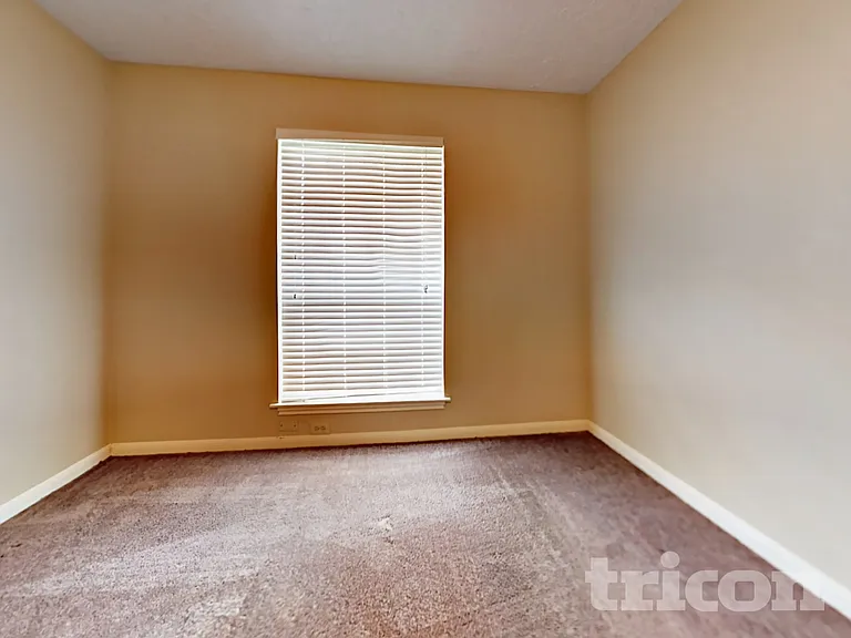 1838 Turtle Creek Dr — Photo 13