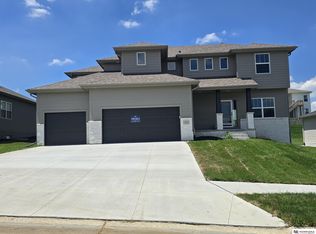 10908 N 159th Ave, Bennington, NE 68007