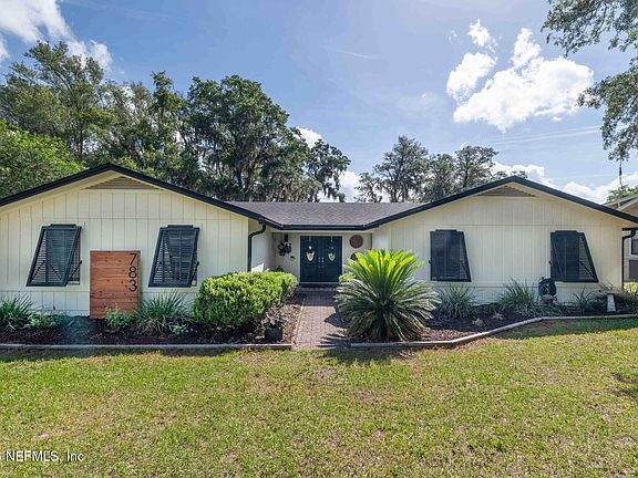 3rd image of 783 ARTHUR MOORE Drive