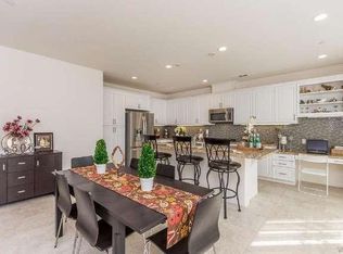 4885 Edenbridge Rd, Moorpark, CA 93021