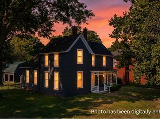 1919 South St, Lexington, MO 64067
