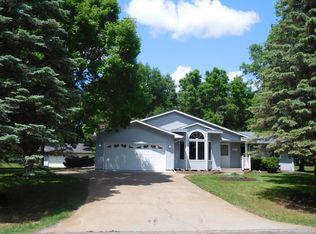 8211 158th Ln NW, Ramsey, MN 55303