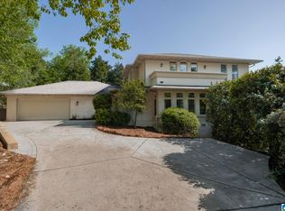 3900 Dunbarton Dr, Birmingham, AL 35223