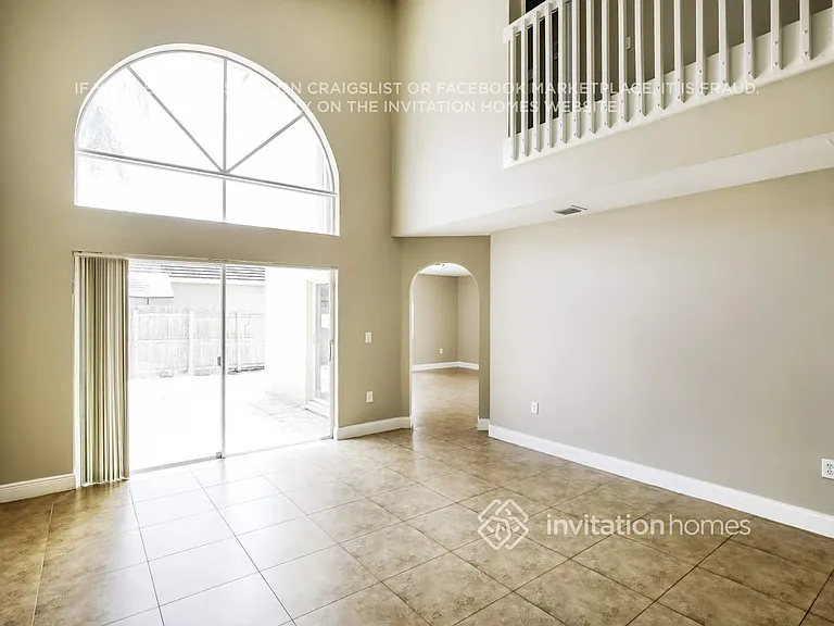 14671 SW 156th Ave — Photo 4