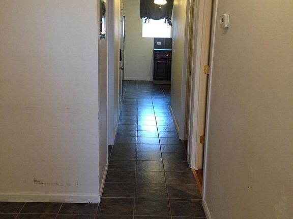4th image of 2039 N Western Ave #3
