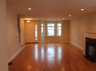 152 Sycamore St #22, Watertown, MA 02472