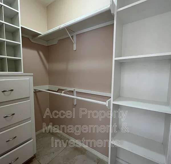 3911 Inez St — Photo 26