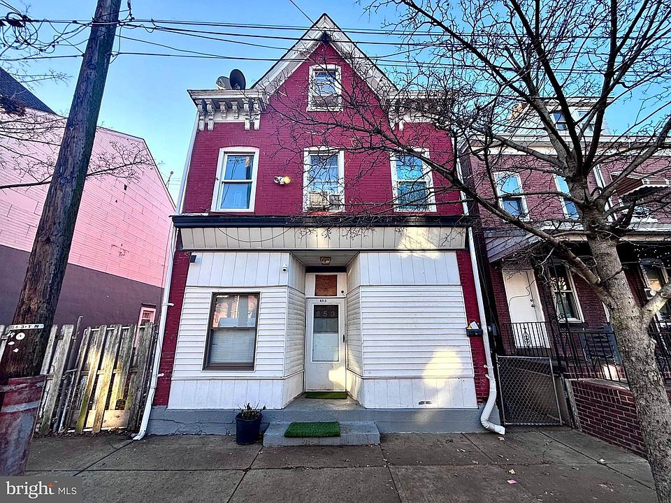 1st image of 653 Beatty St