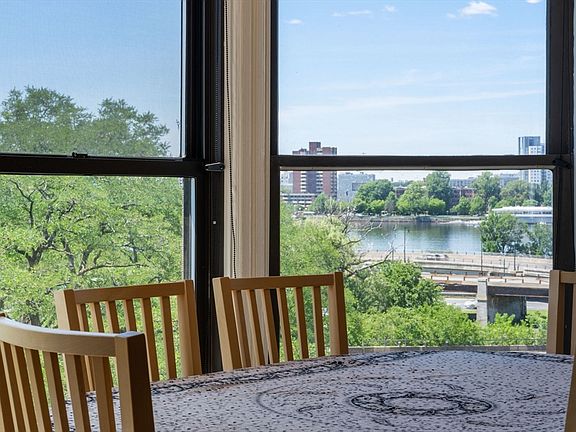 2nd image of 10 Charlesgate E APT 501