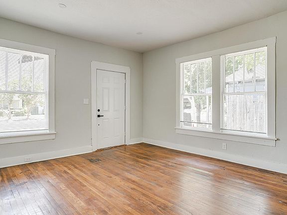 4th image of 2815 Bomar Ave #2815
